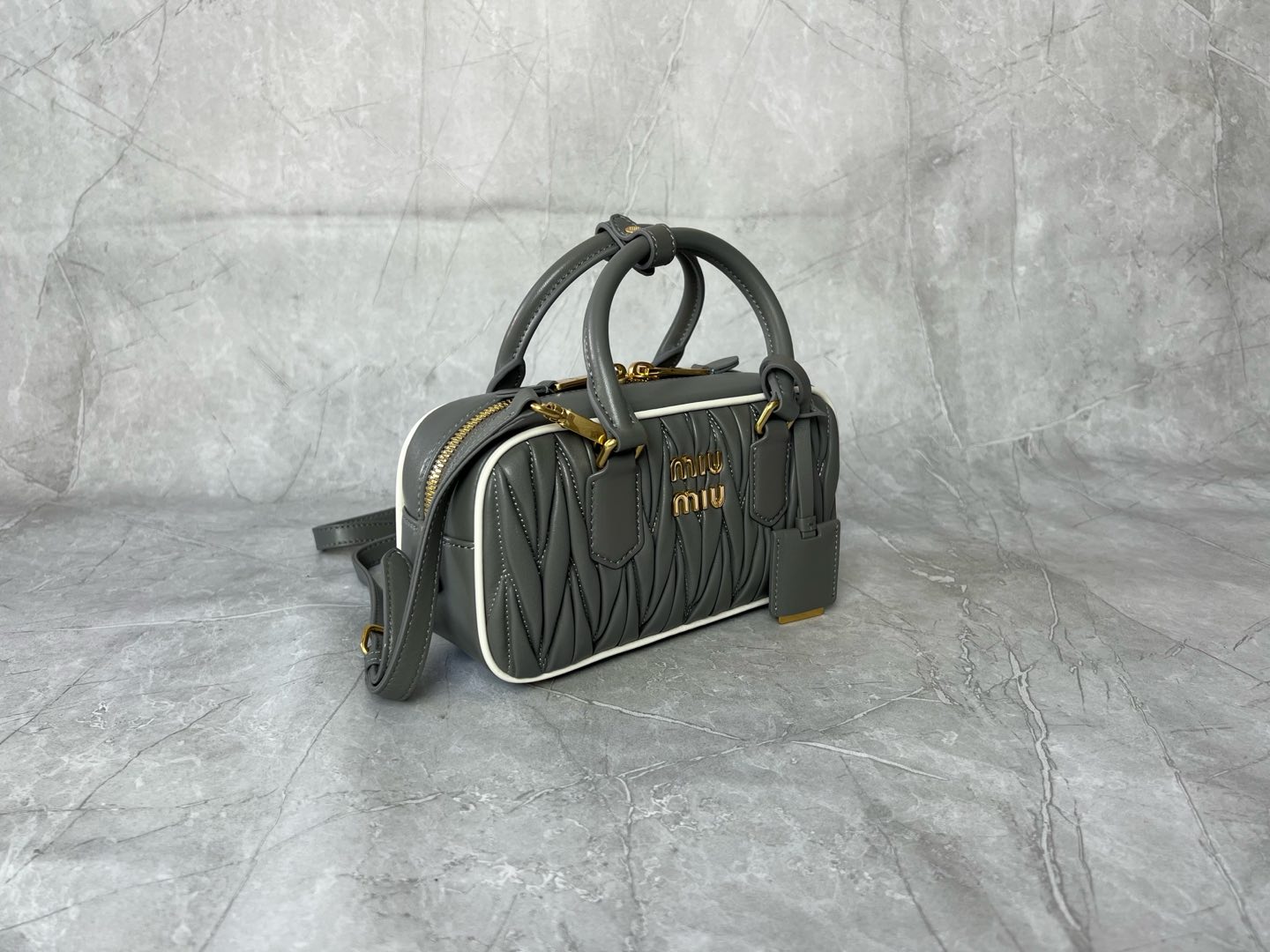 Matelassé Bowling Bag - View 3