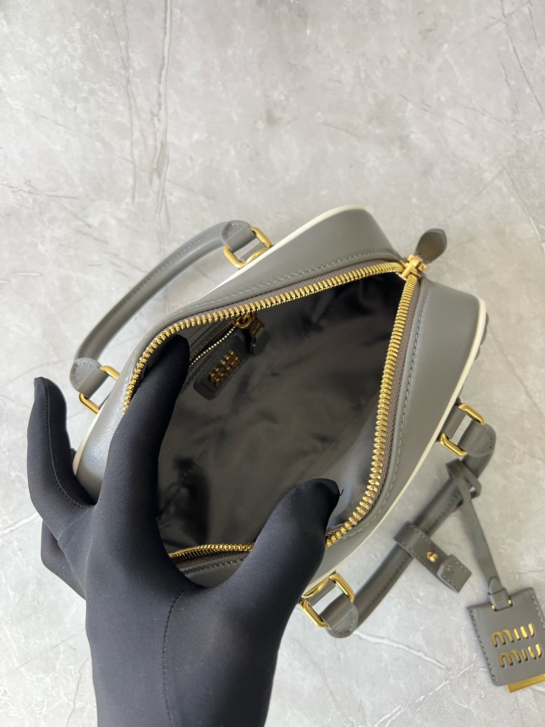 Matelassé Bowling Bag - View 8