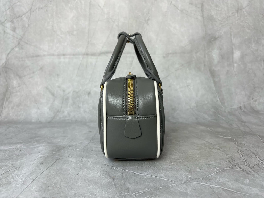 Matelassé Bowling Bag - View 4