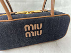 Beau Medium Shoulder Bag - View 5