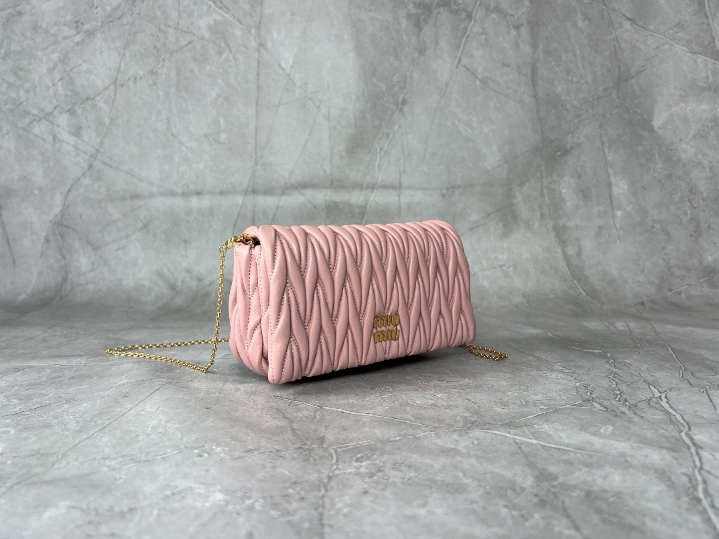 Matelassé Crossbody Bag - View 3