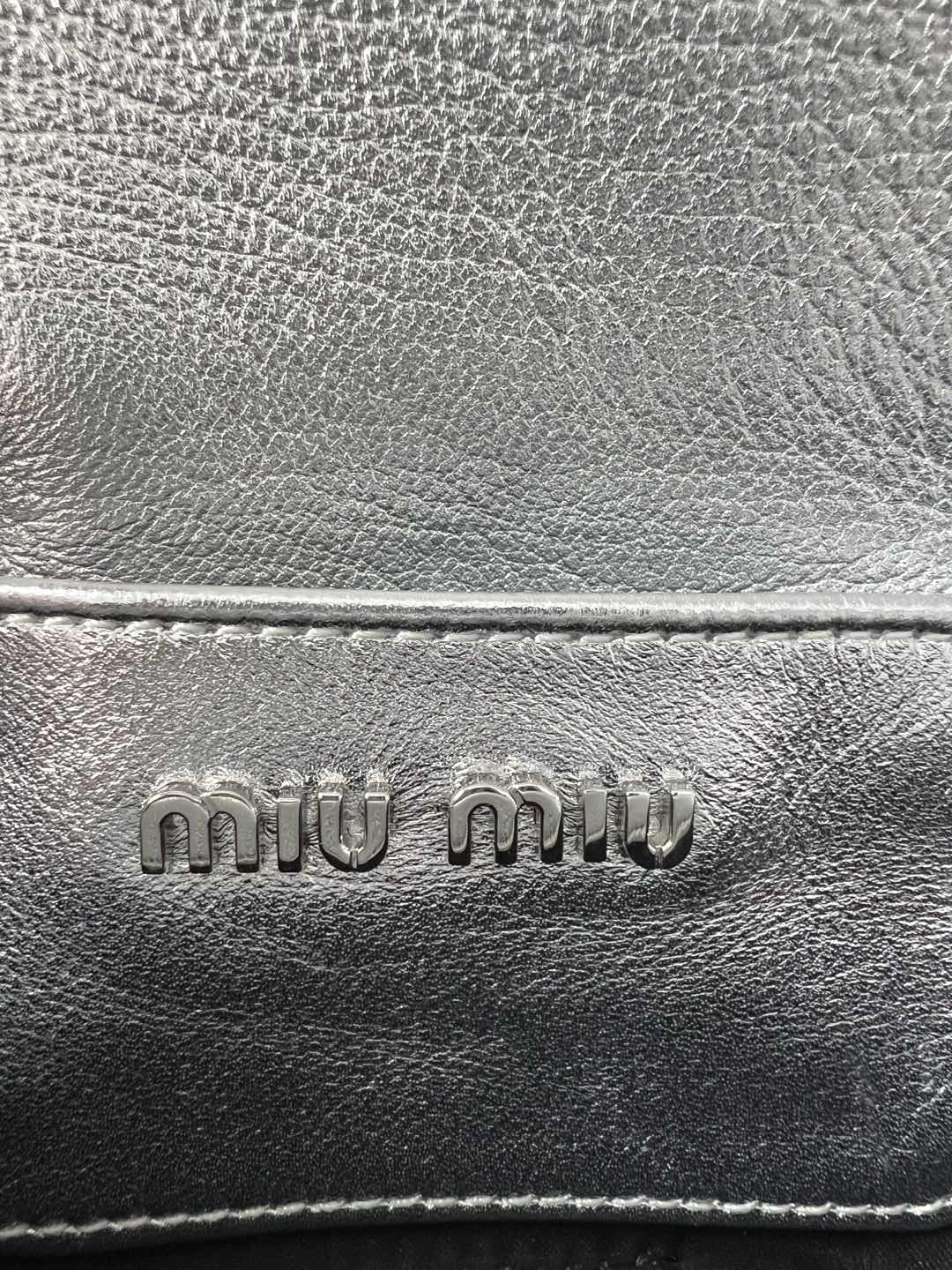 Matelassé Crossbody Bag - View 9