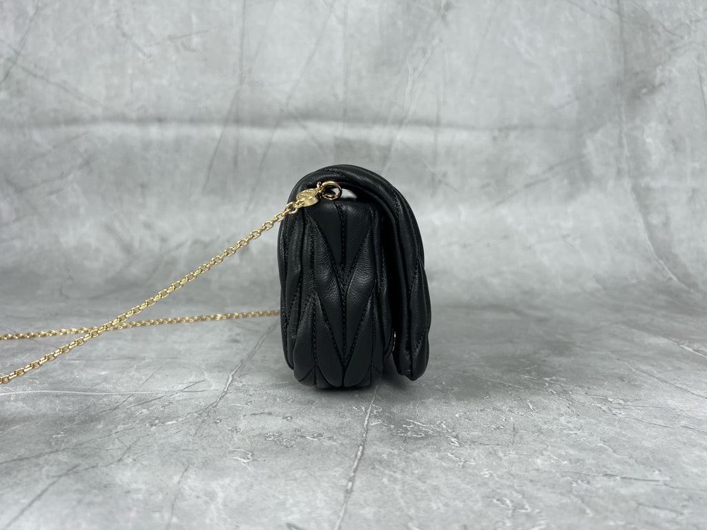 Matelassé Crossbody Bag - View 4