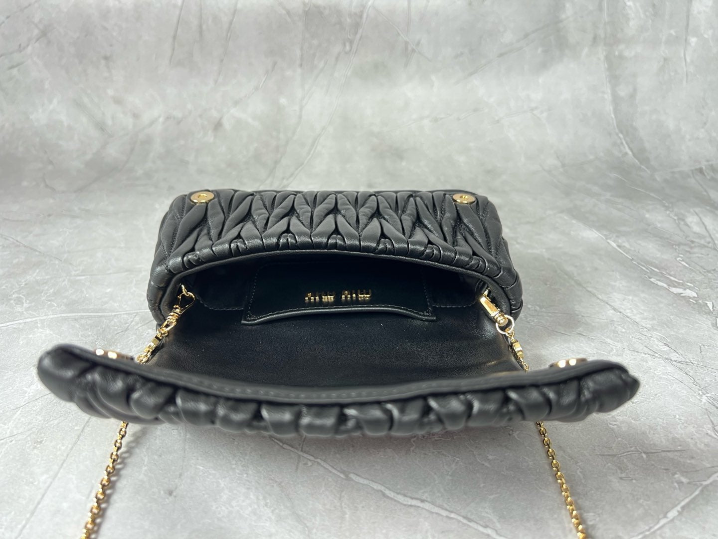Matelassé Crossbody Bag - View 8