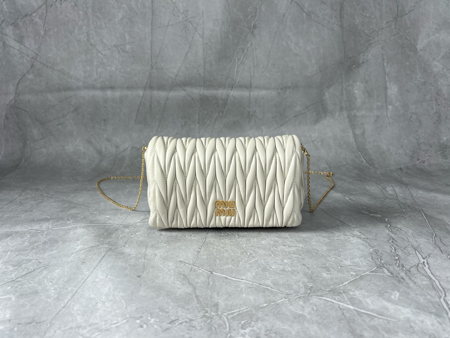 Matelassé Crossbody Bag - View 1
