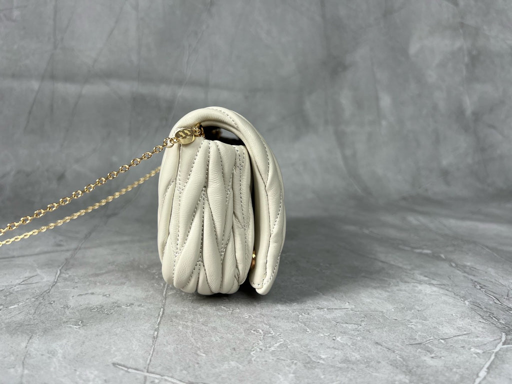 Matelassé Crossbody Bag - View 4