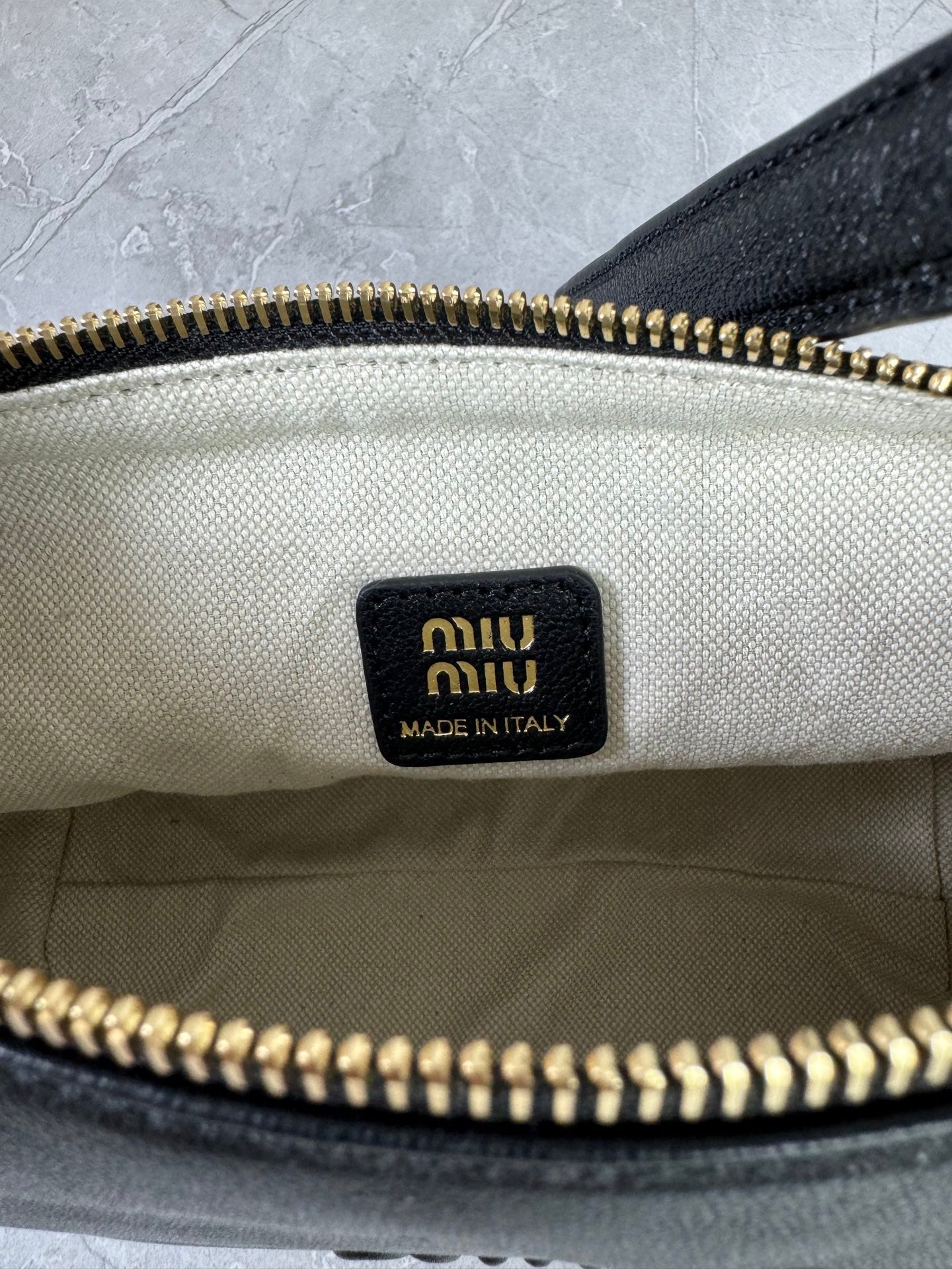 Vintage Vanity Bag - View 9