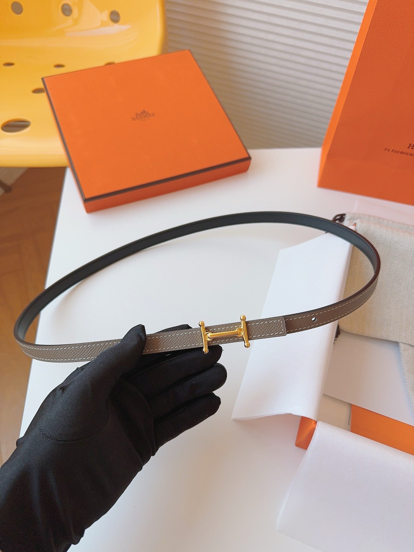 Slim Reversible Belt – Etoupe / Black (Gold Hardware)