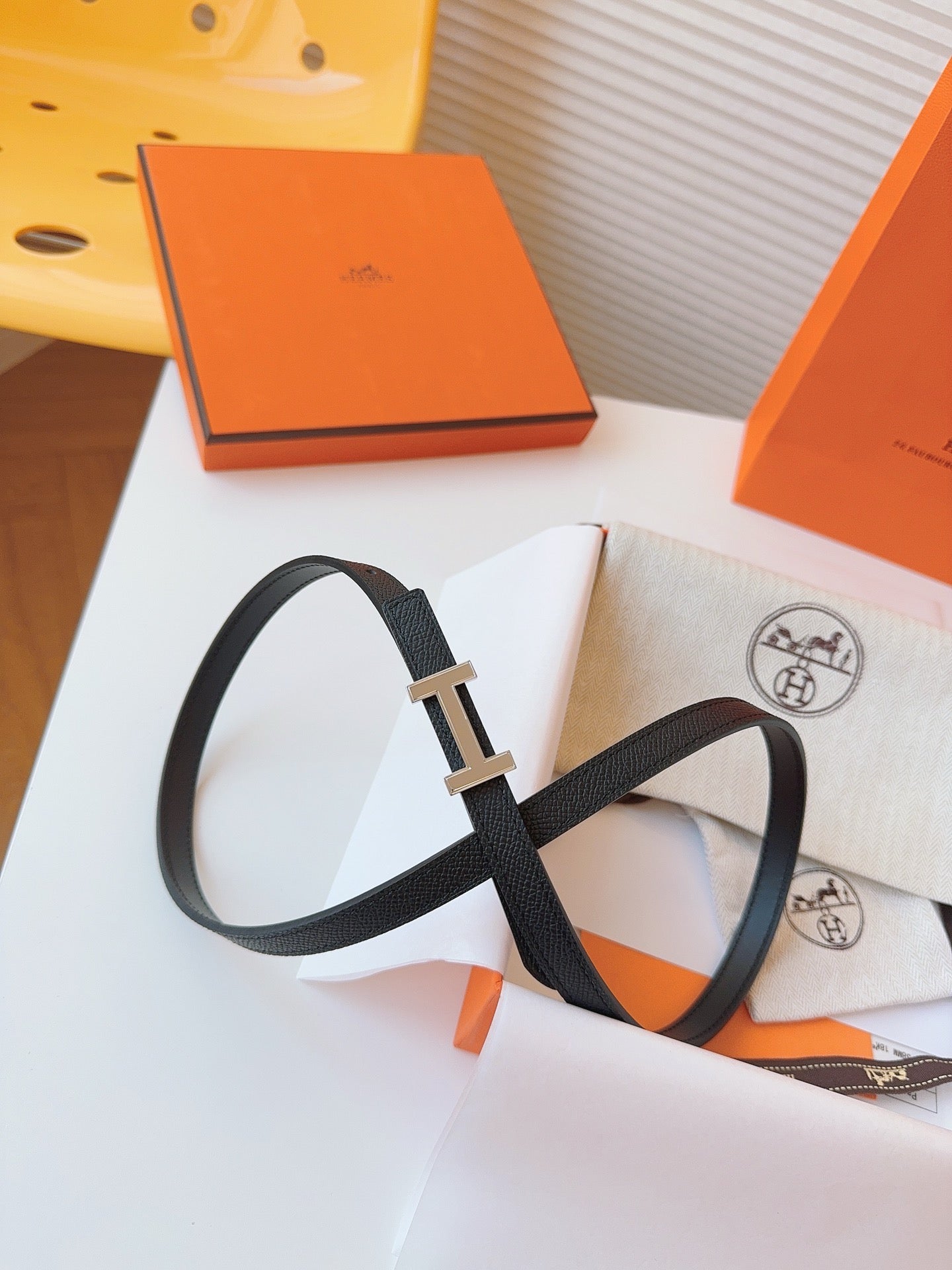 Slim H Belt Black Leather – Silver Hardware