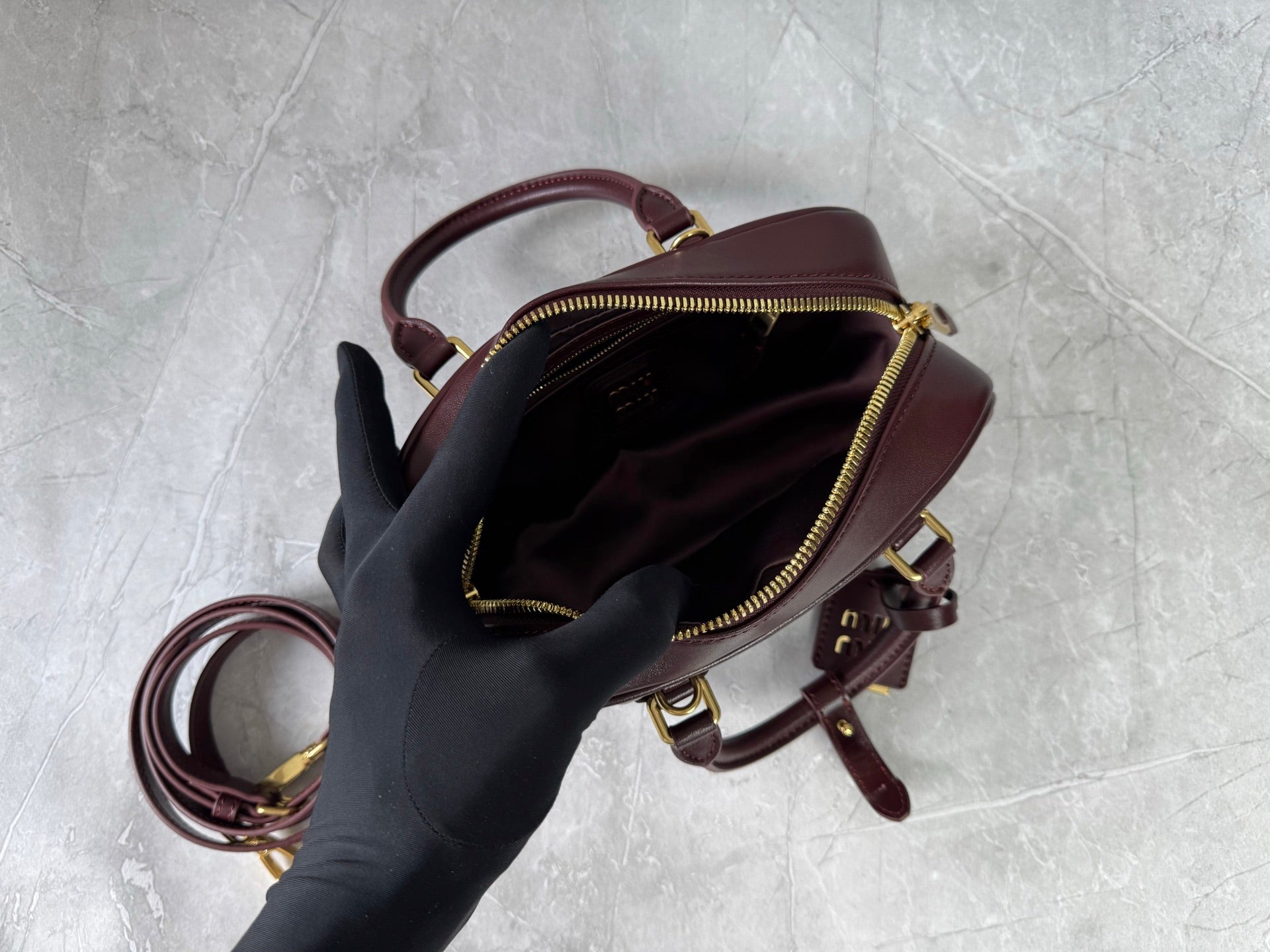Matelassé Bowling Bag - View 8