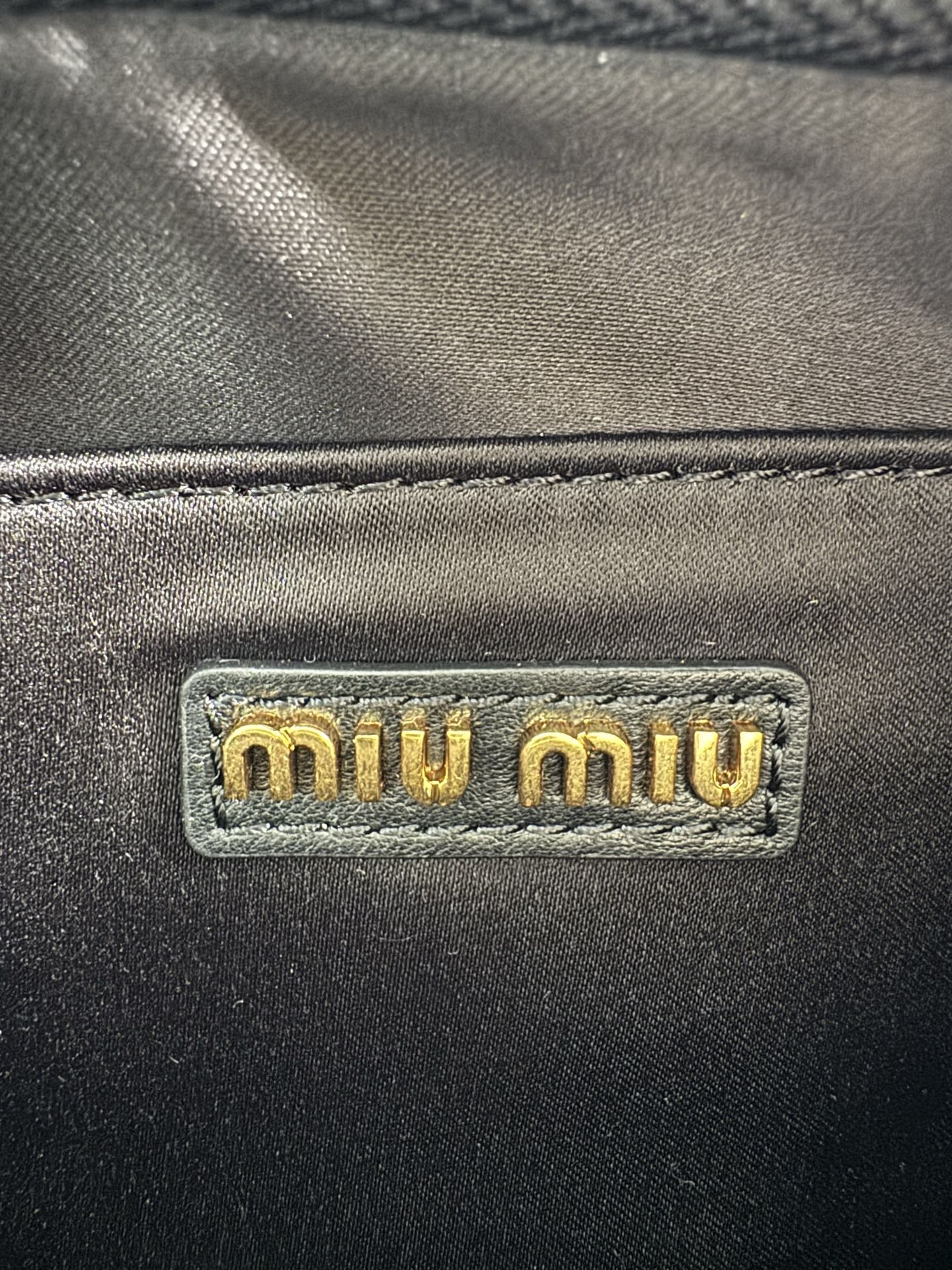 Wander Shoulder Bag - View 9
