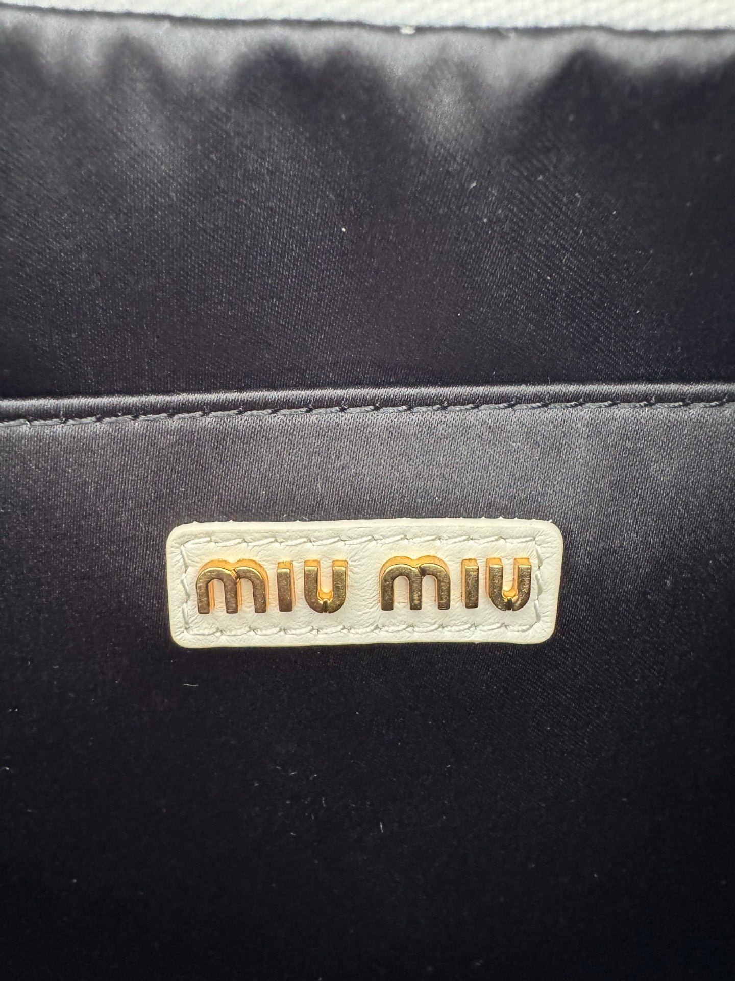 Wander Shoulder Bag - View 9