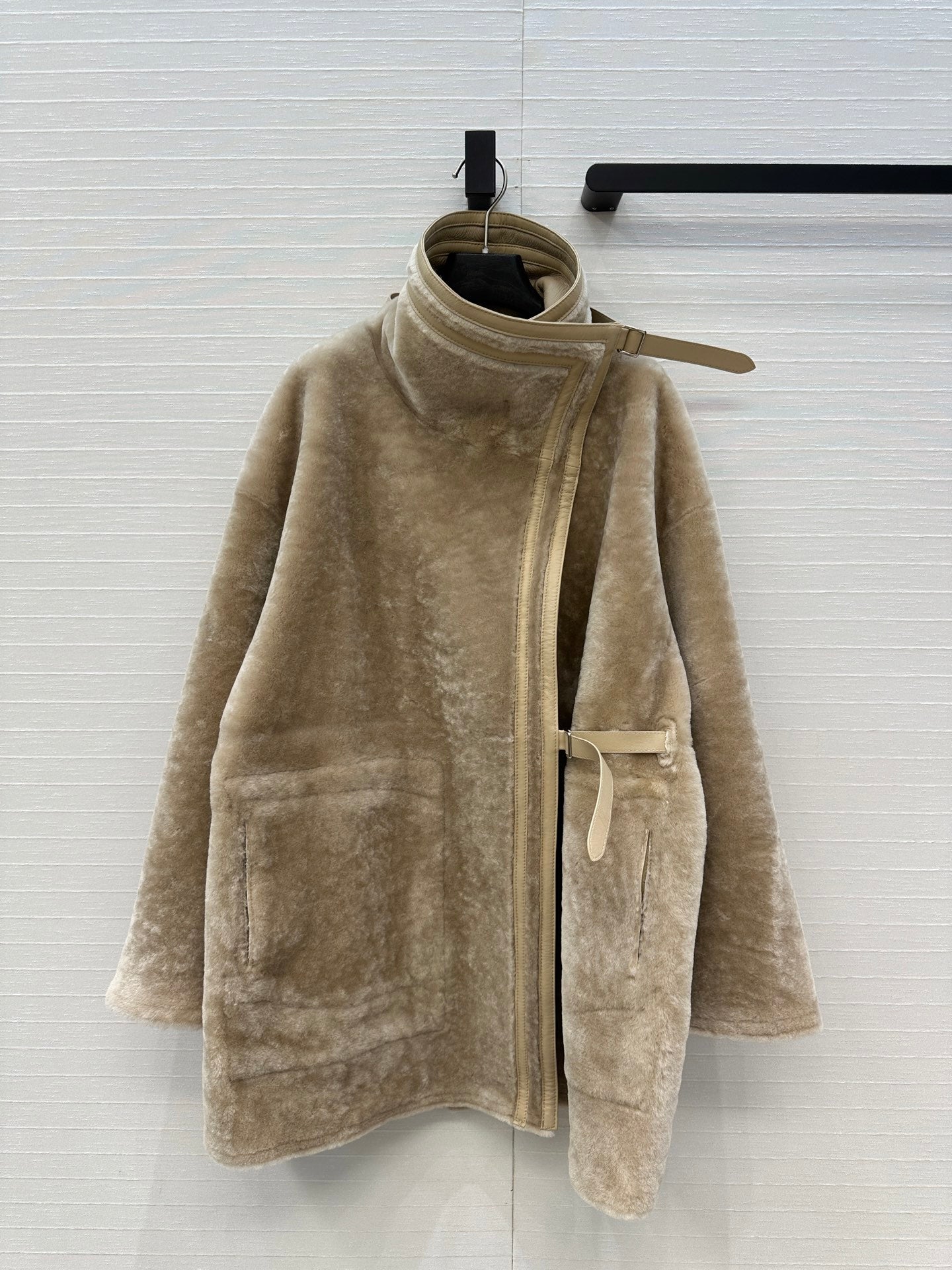 Shearling Reversible Coat – Sand Beige Edition