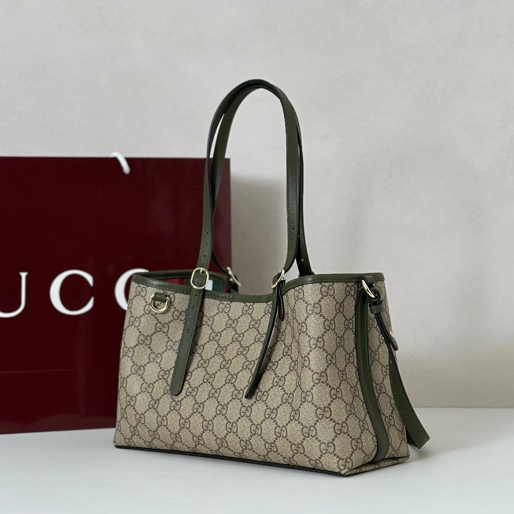 GG Emblem medium tote bag – image 2