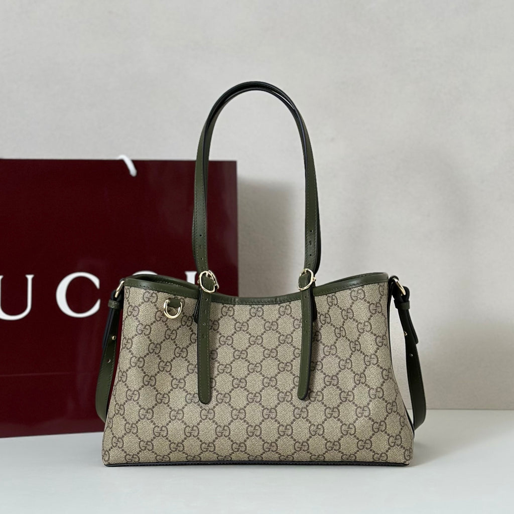 GG Emblem medium tote bag