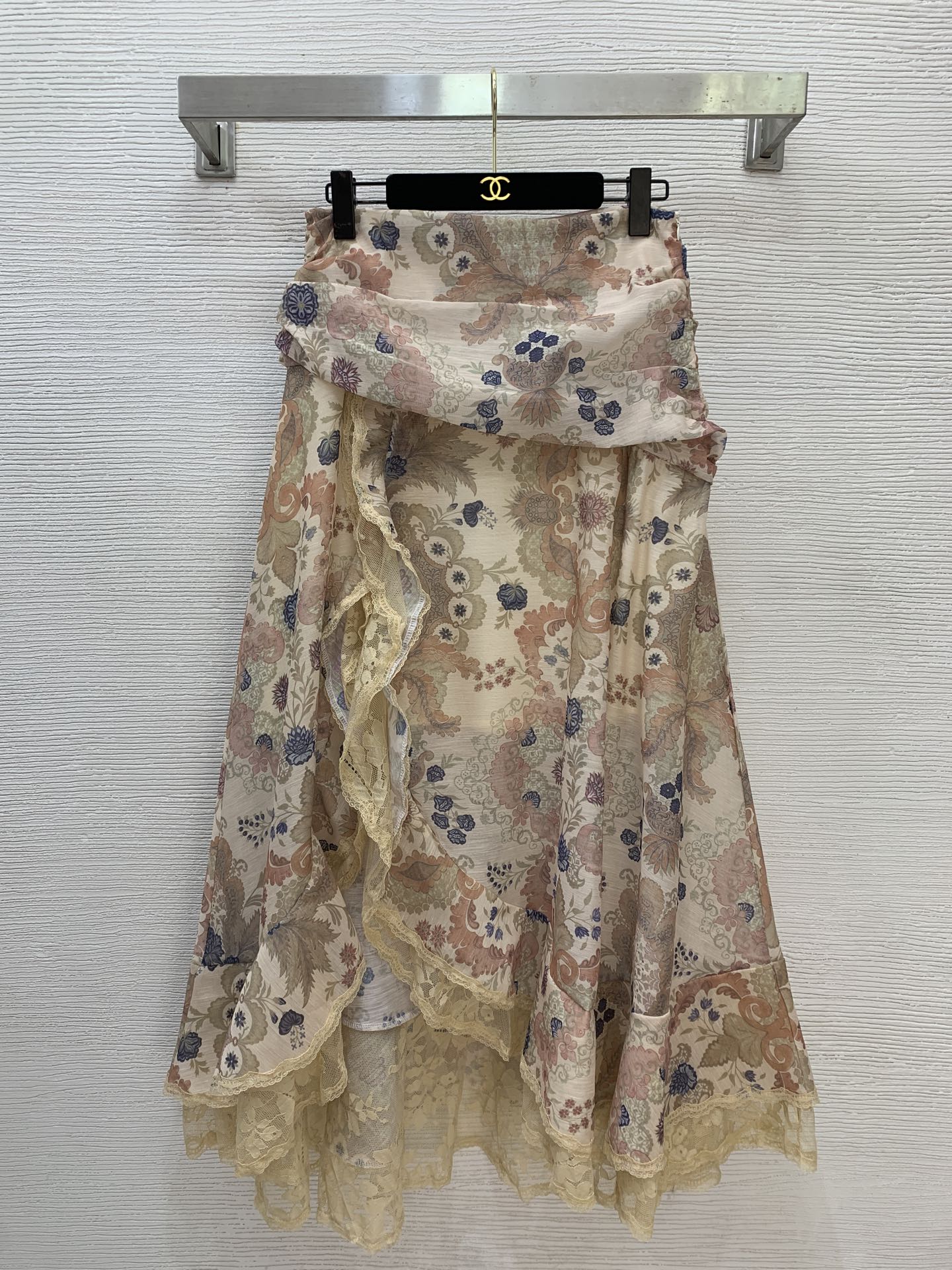 Lace-Trim Blouse And Maxi Skirt Set - Beige Floral - View 8