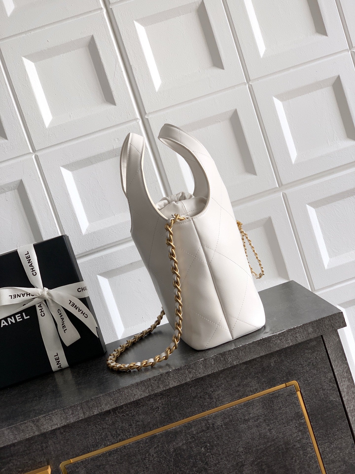 26P Quilted Leather Style Basket Bag