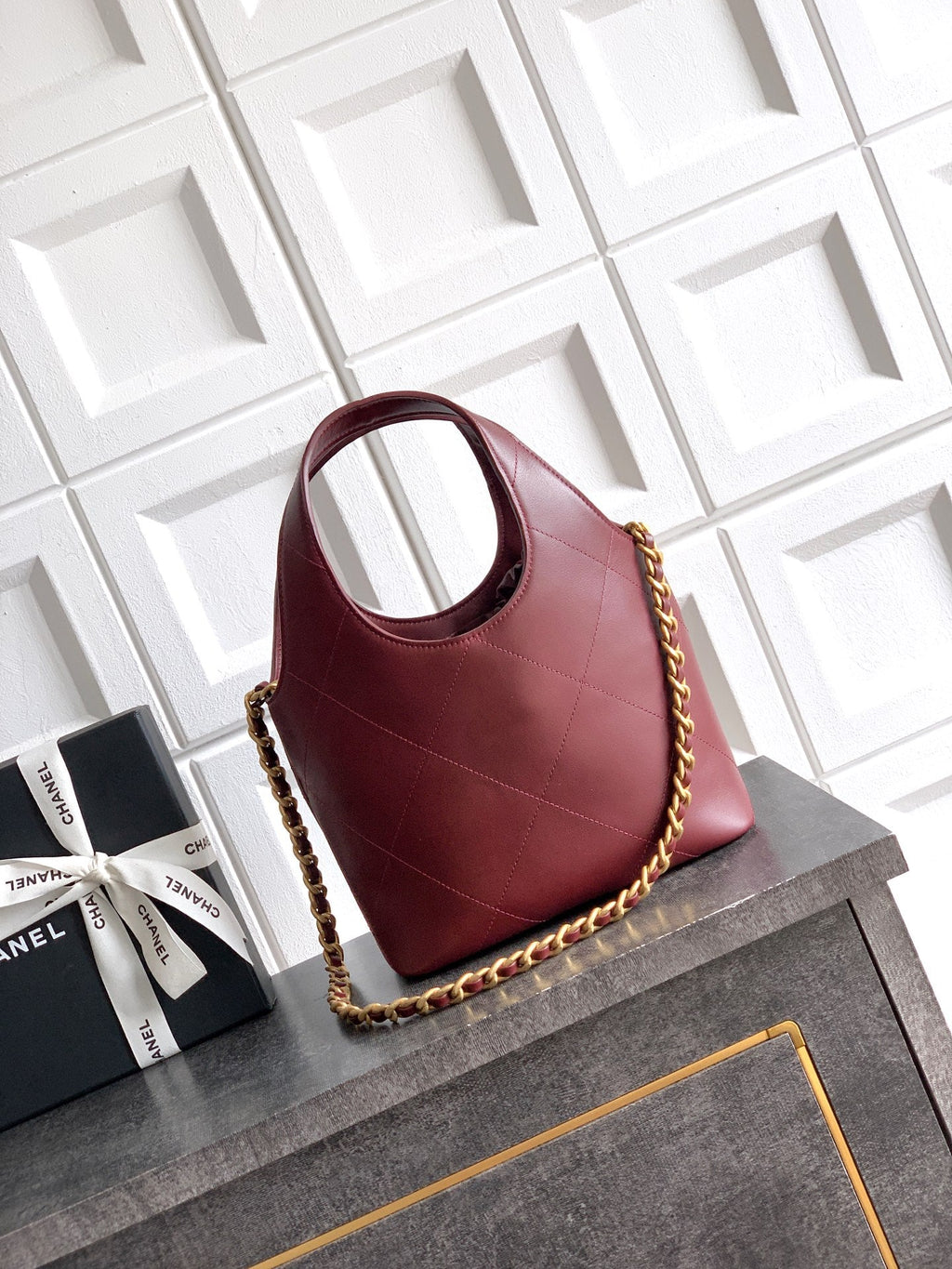 26P Quilted Leather Style Basket Bag