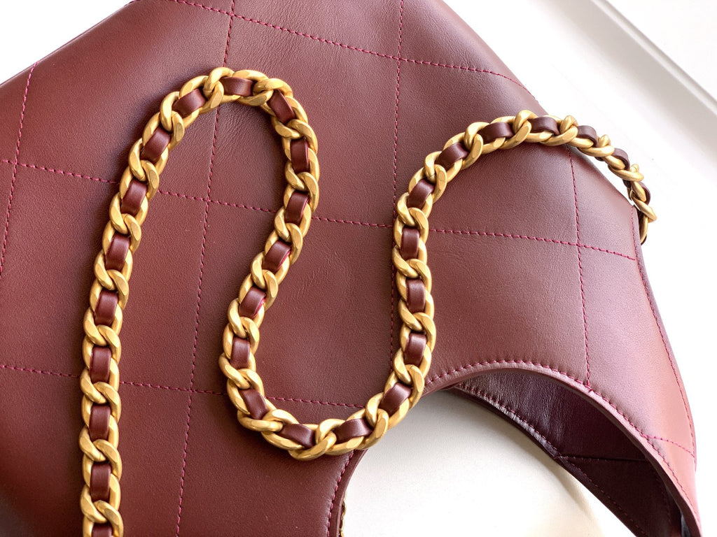 26P Quilted Leather Style Basket Bag