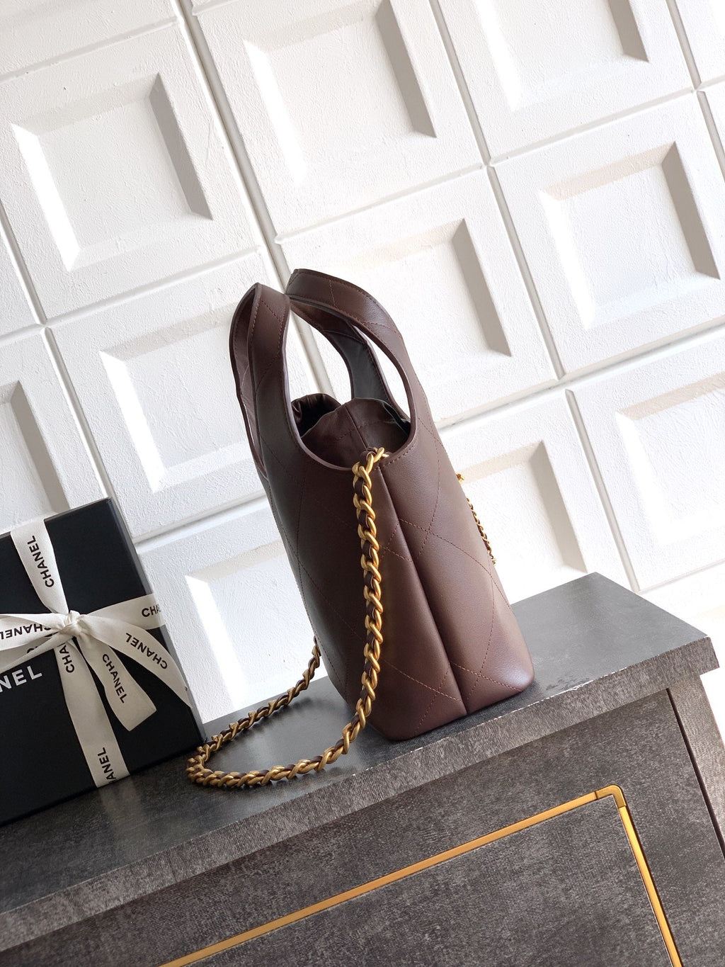 26P Quilted Leather Style Basket Bag
