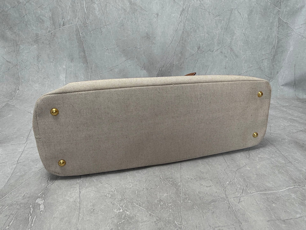 Aventure Large Shoulder Bag - View 4