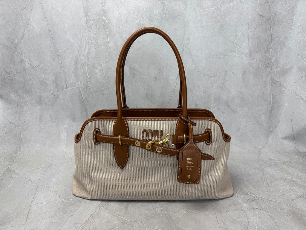 Aventure Large Shoulder Bag - View 1