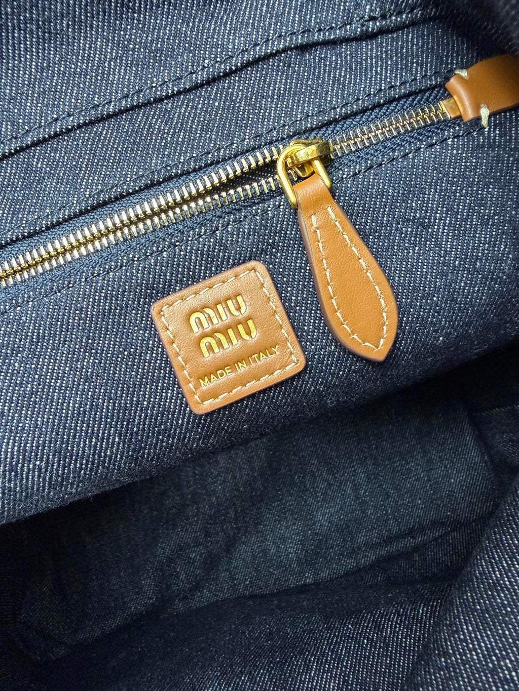 Structured Shoulder Bag - View 9