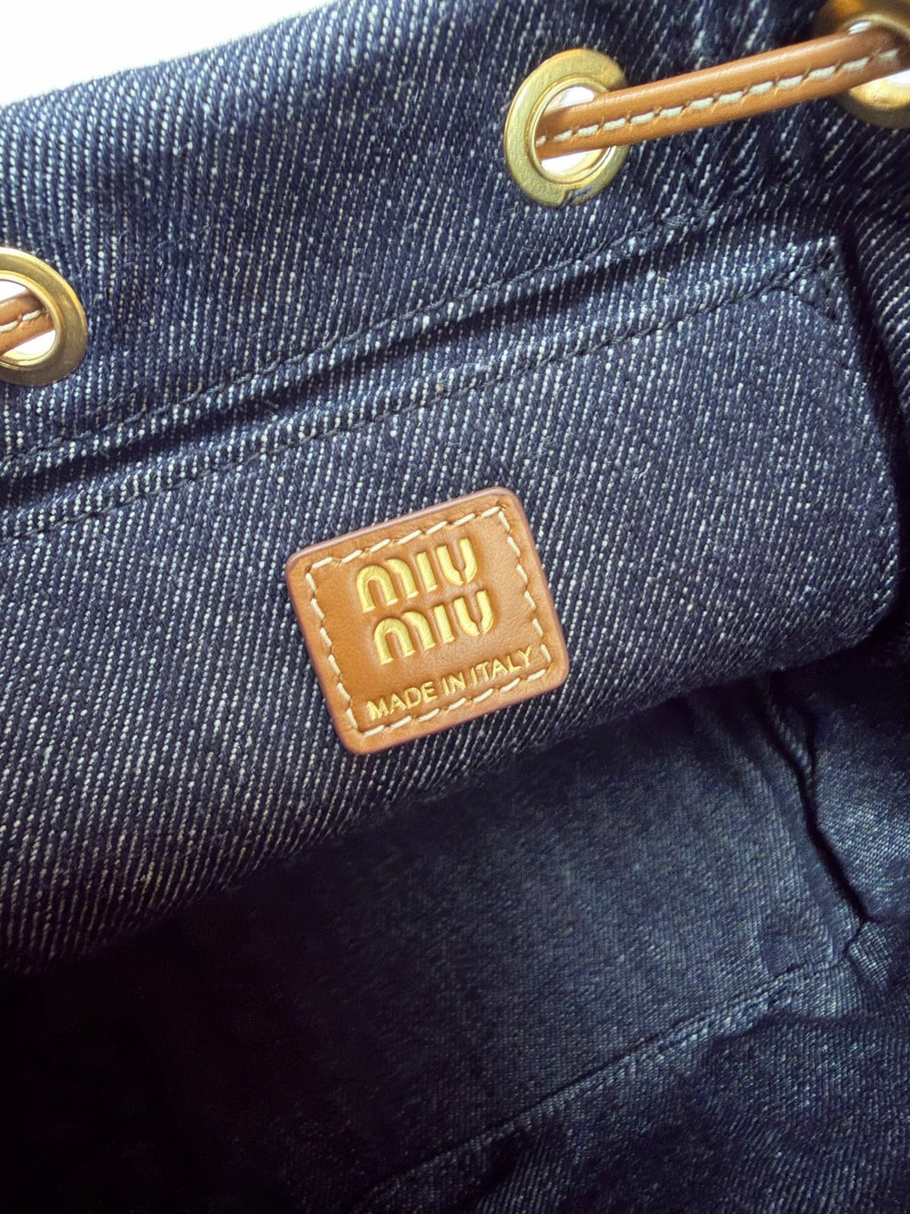 Structured Shoulder Bag - View 9