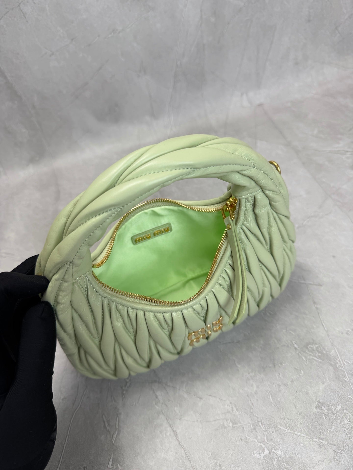Wander Shoulder Bag - View 8