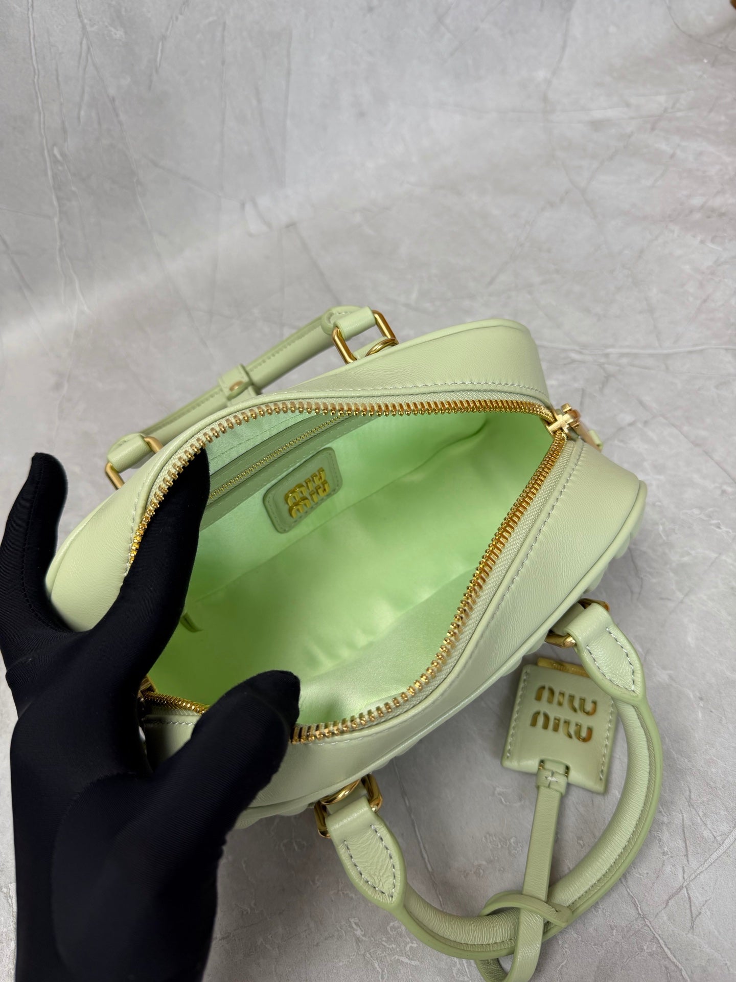 Matelassé Bowling Bag - View 8