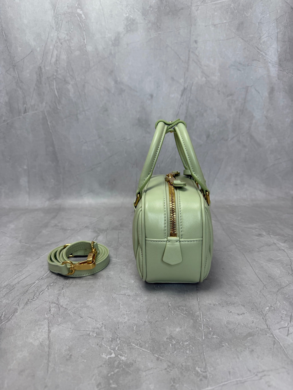 Matelassé Bowling Bag - View 4