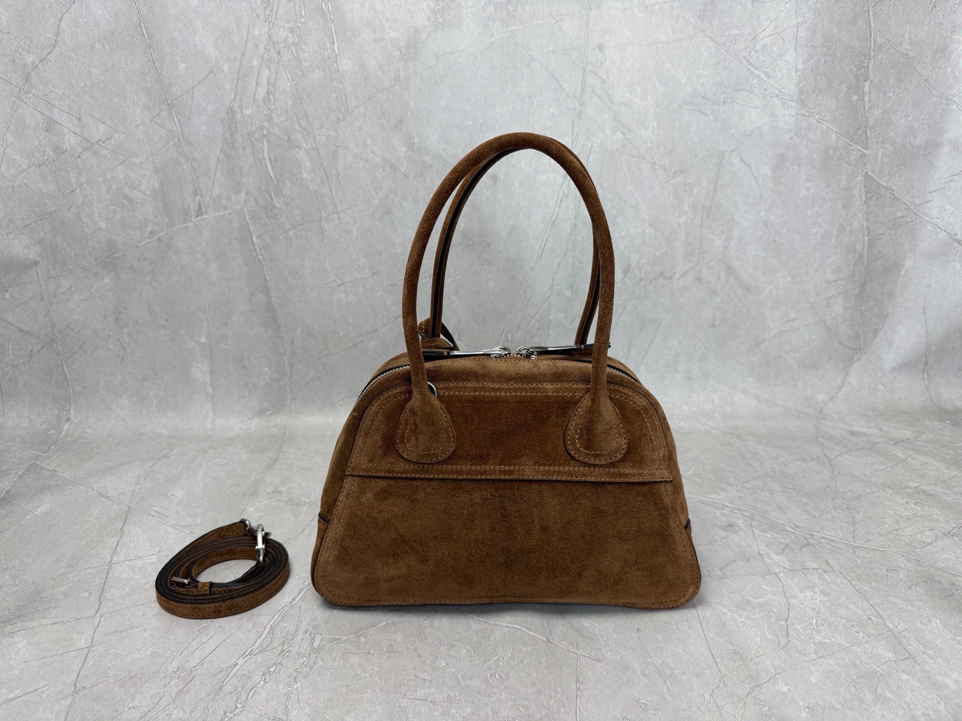 Vivant Mini Bowling Bag - View 2