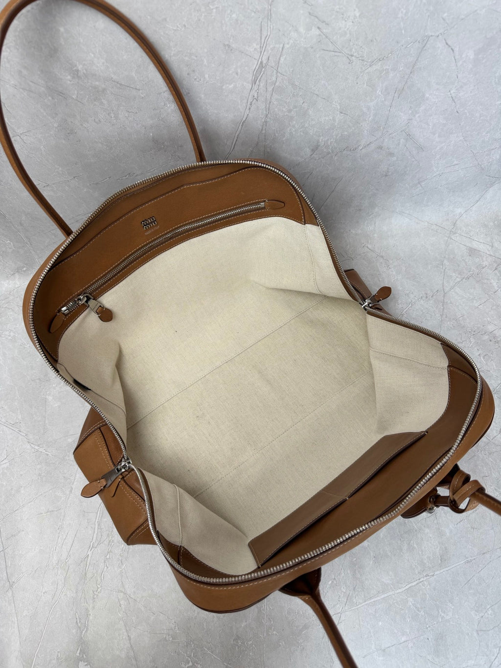 Vivant Large Shoulder Bag - View 8