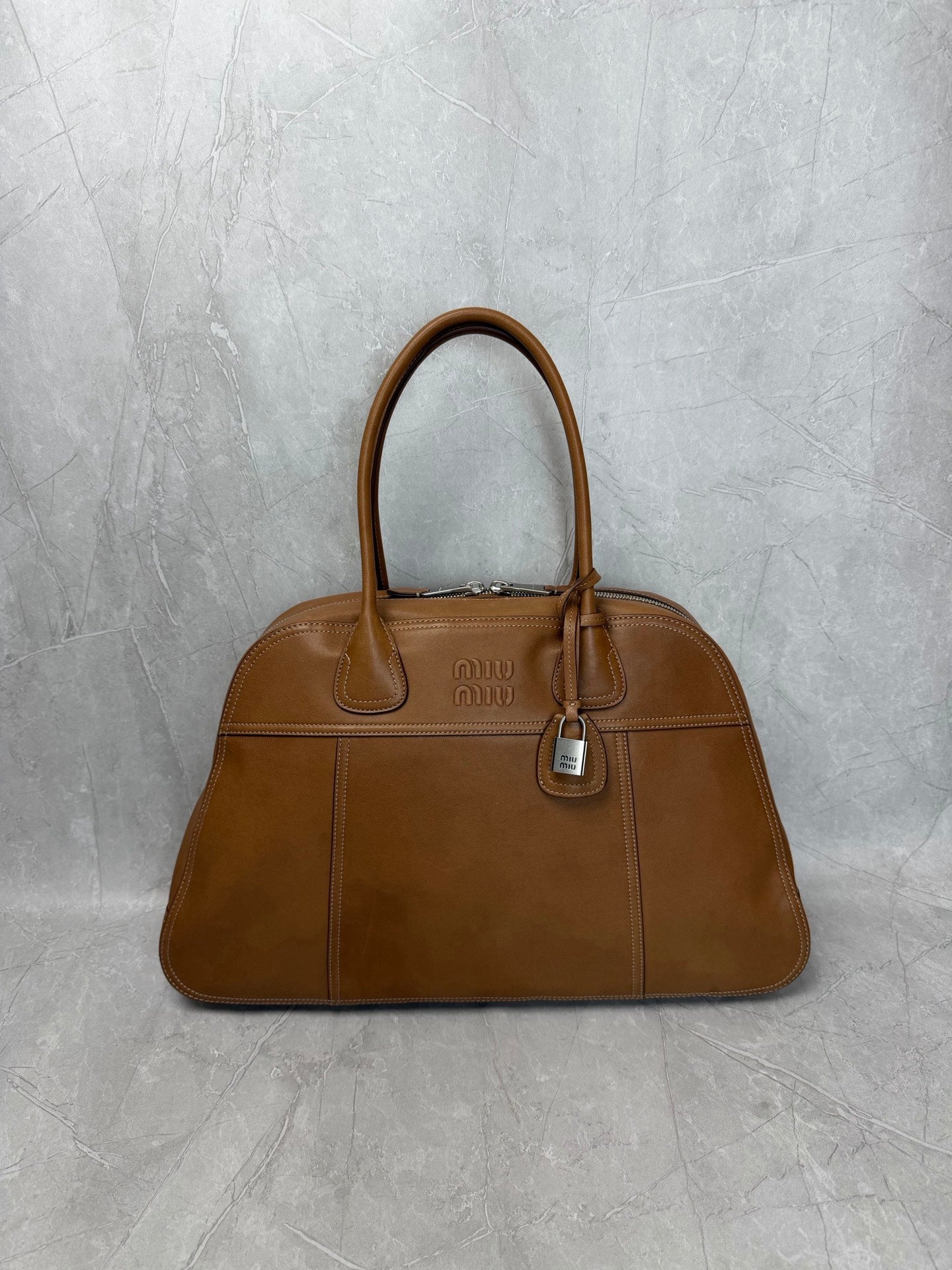 Vivant Large Shoulder Bag - View 1