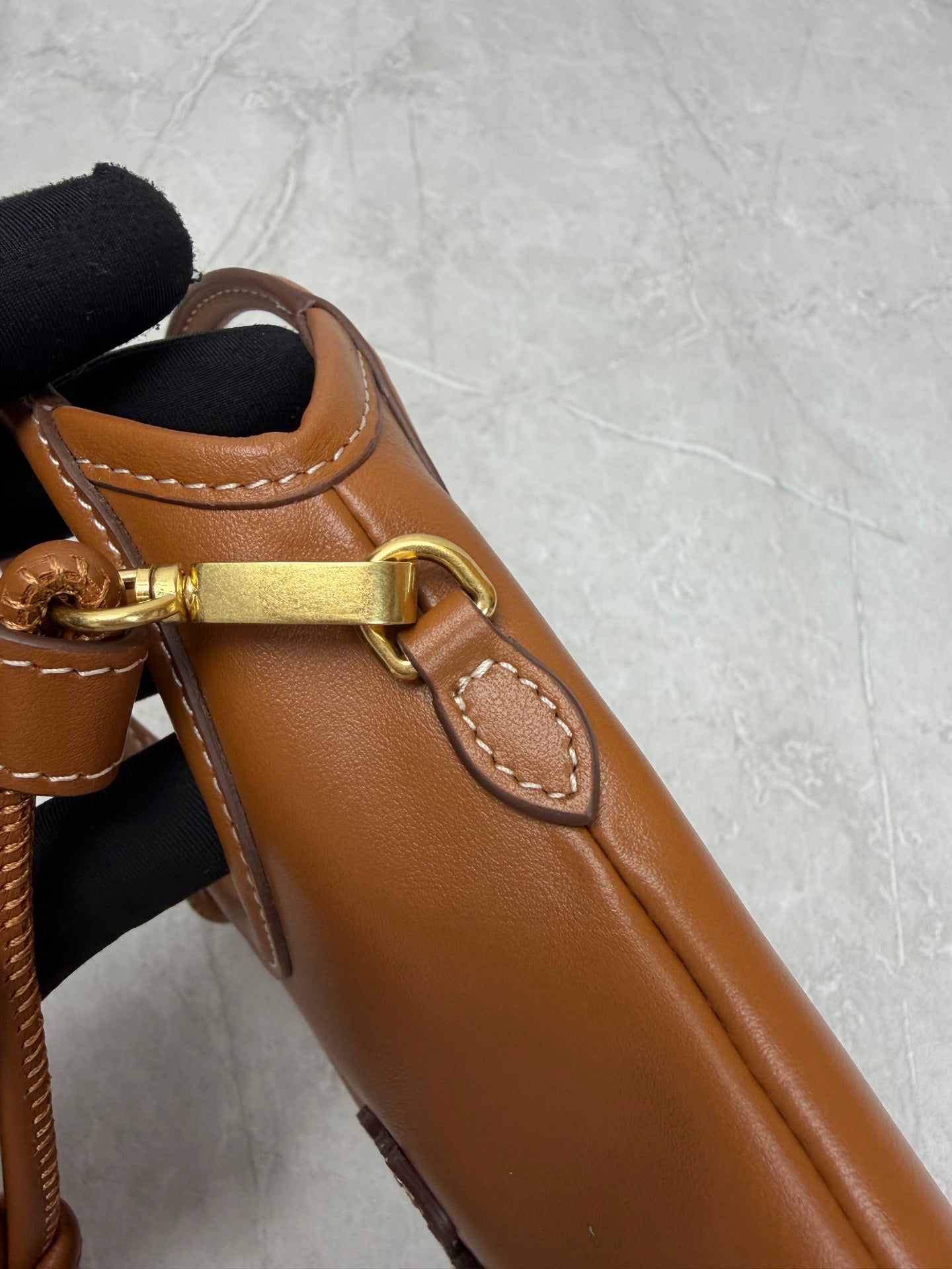Vintage Hobo Bag - View 7