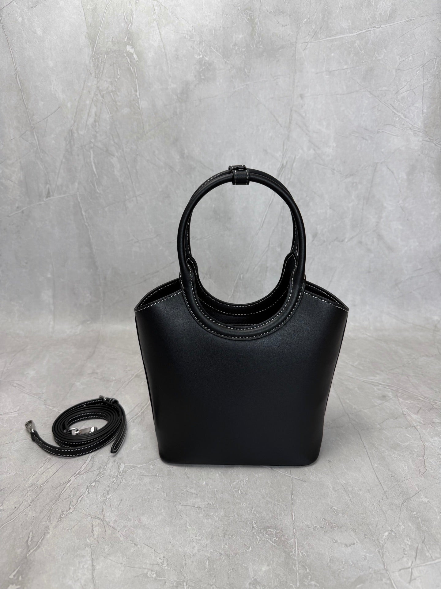 Ivy Tote Bag - View 2