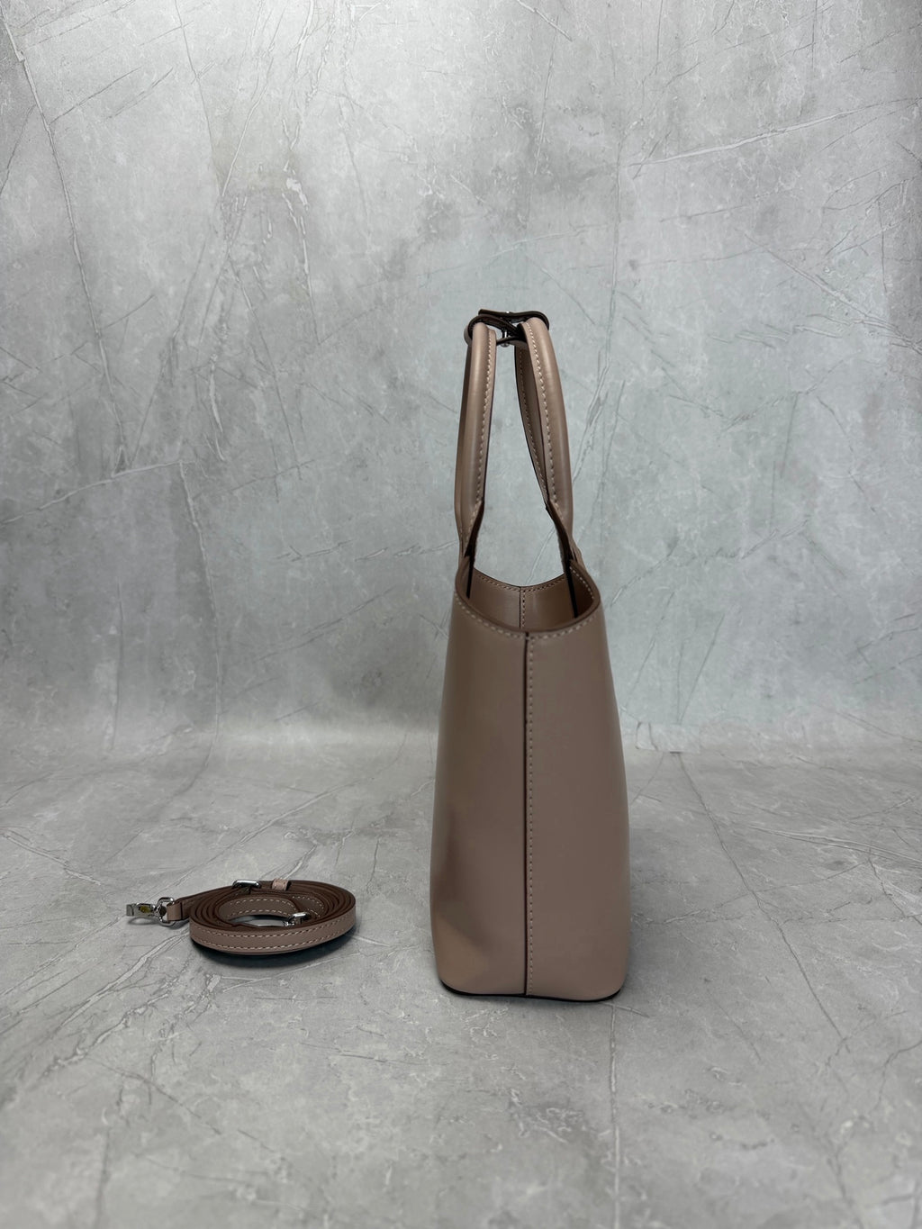 Ivy Tote Bag - View 3