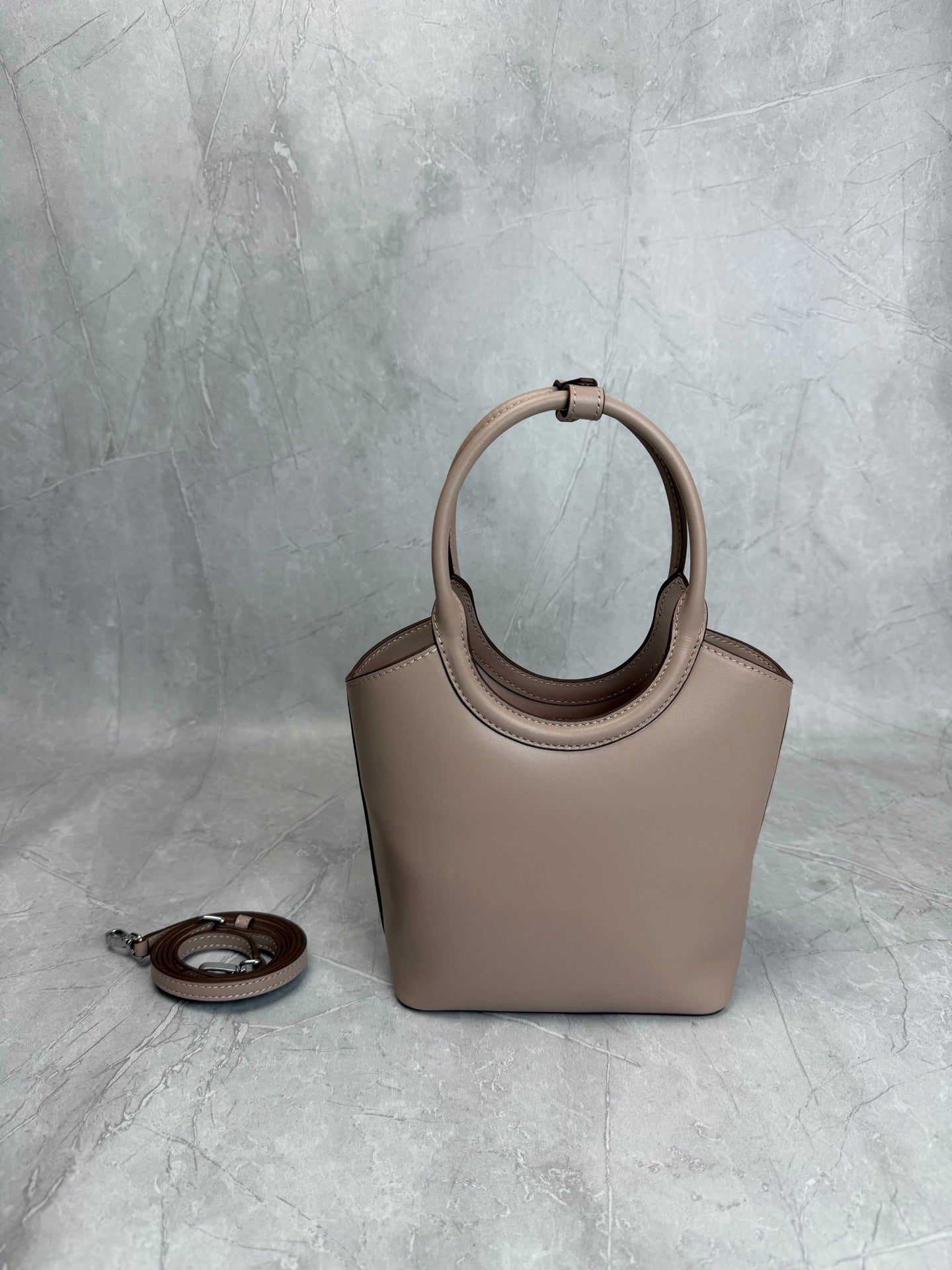 Ivy Tote Bag - View 2