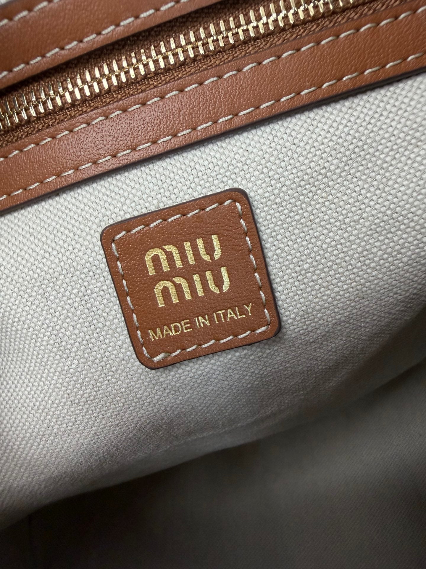 Structured Shoulder Bag - View 9