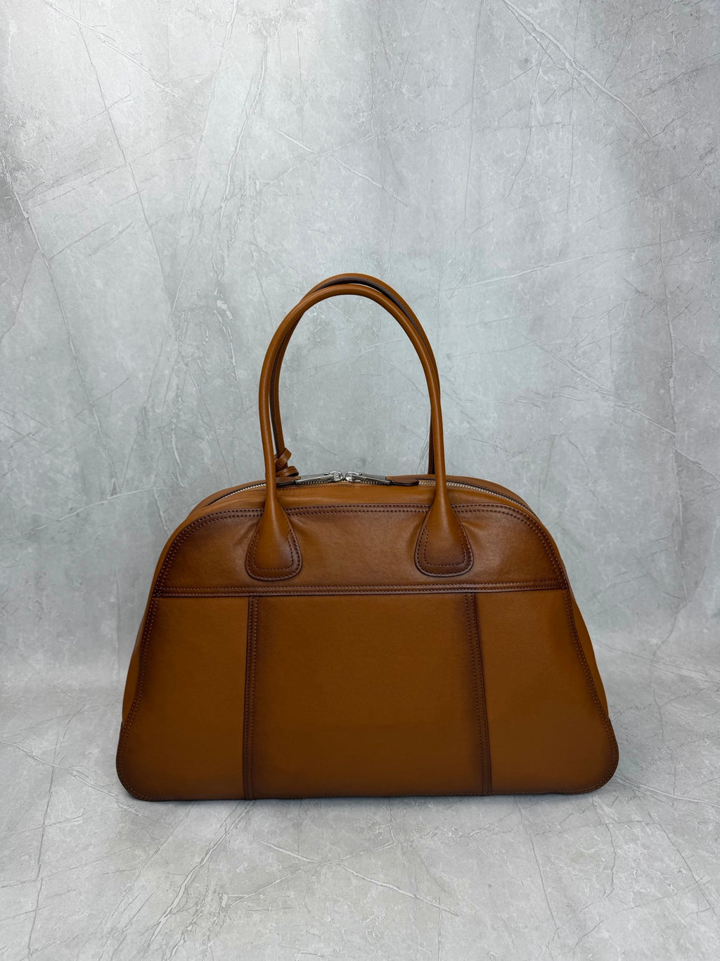 Vivant Large Shoulder Bag - View 2