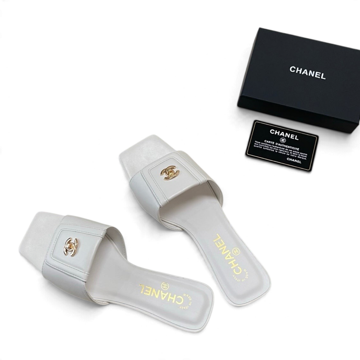 Square-Toe Turn-Lock Flat Slide Sandals - White - View 5