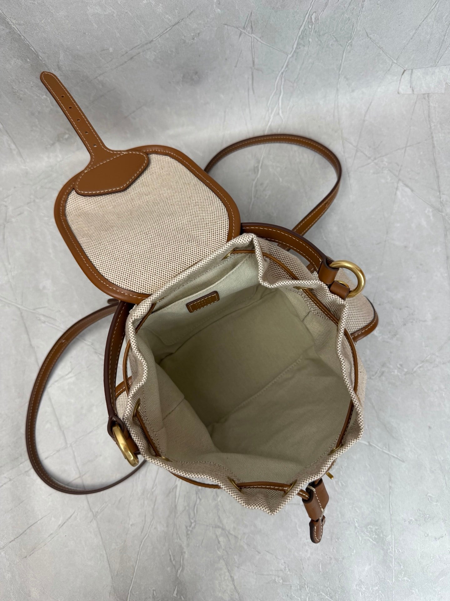 Structured Shoulder Bag - View 8