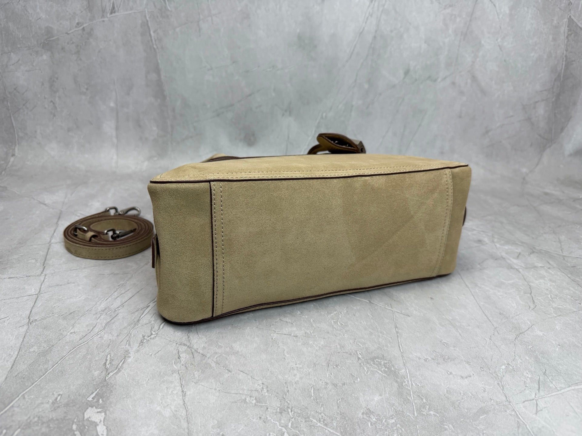 Vivant Mini Bowling Bag - View 4