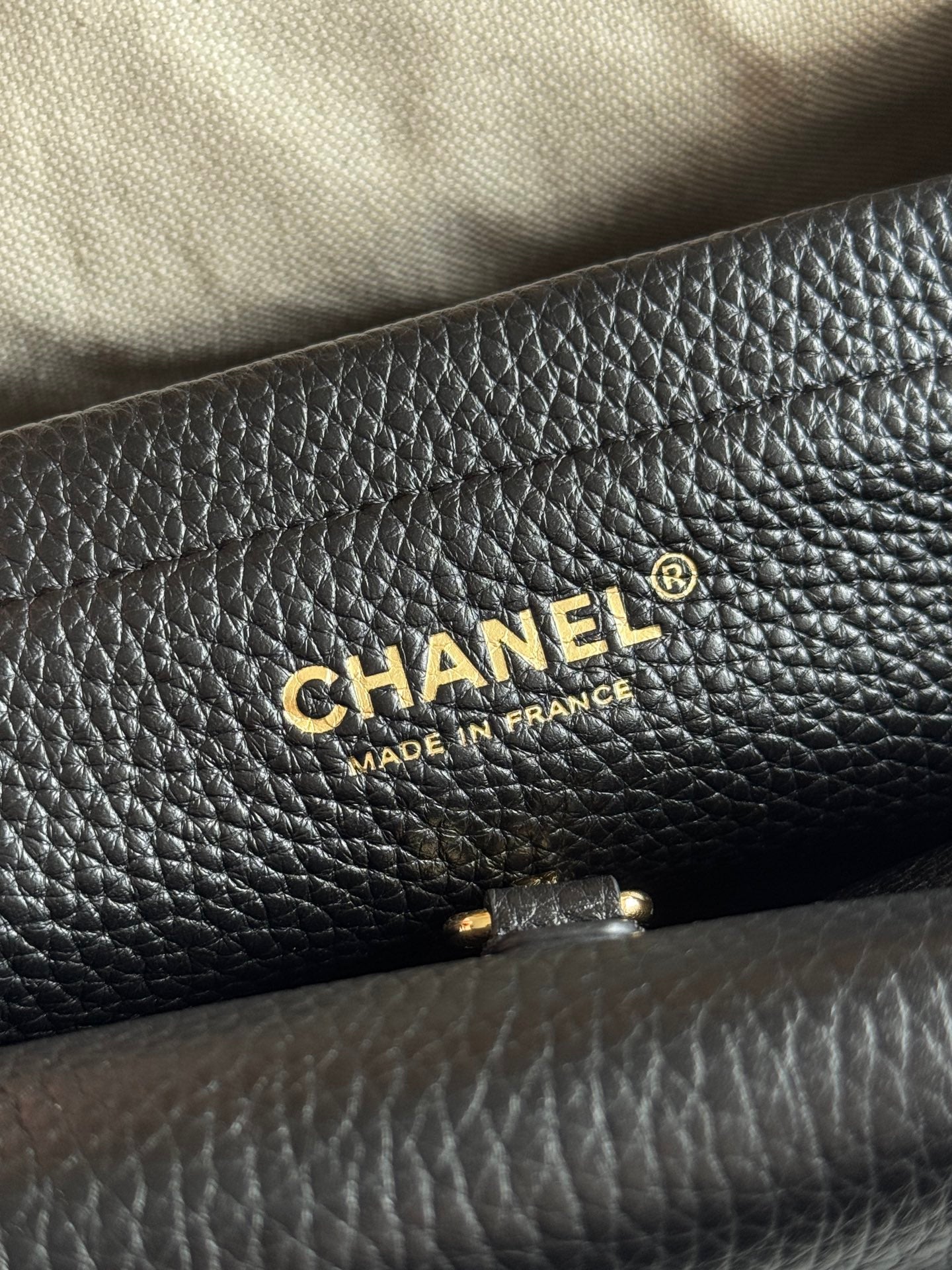 26S Small Shopping Bag in Black Grained Calfskin
