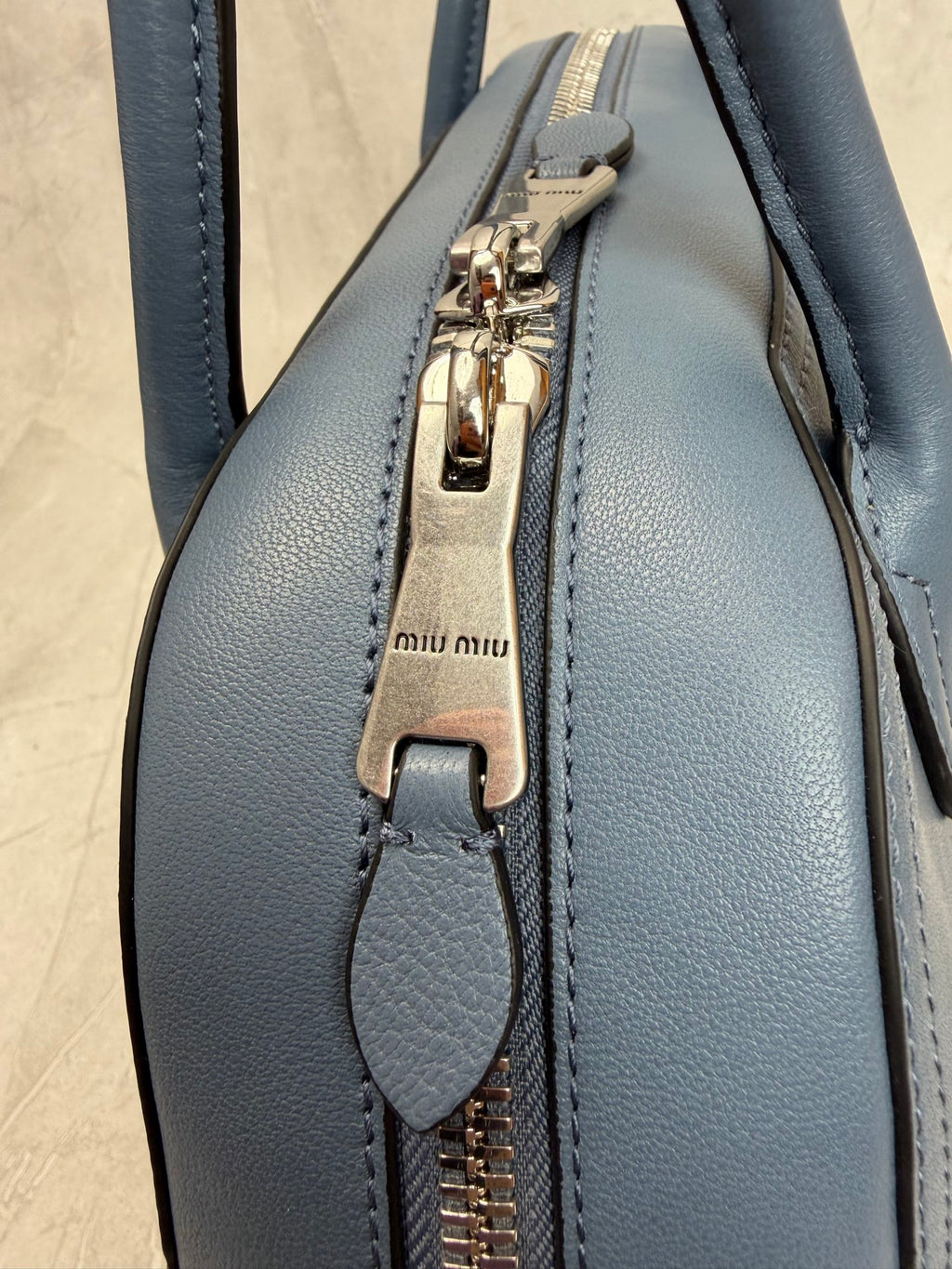 Vivant Medium Shoulder Bag - View 6