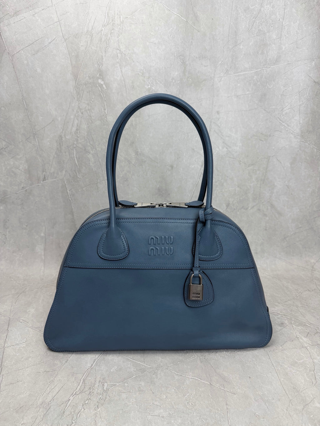 Vivant Medium Shoulder Bag - View 1