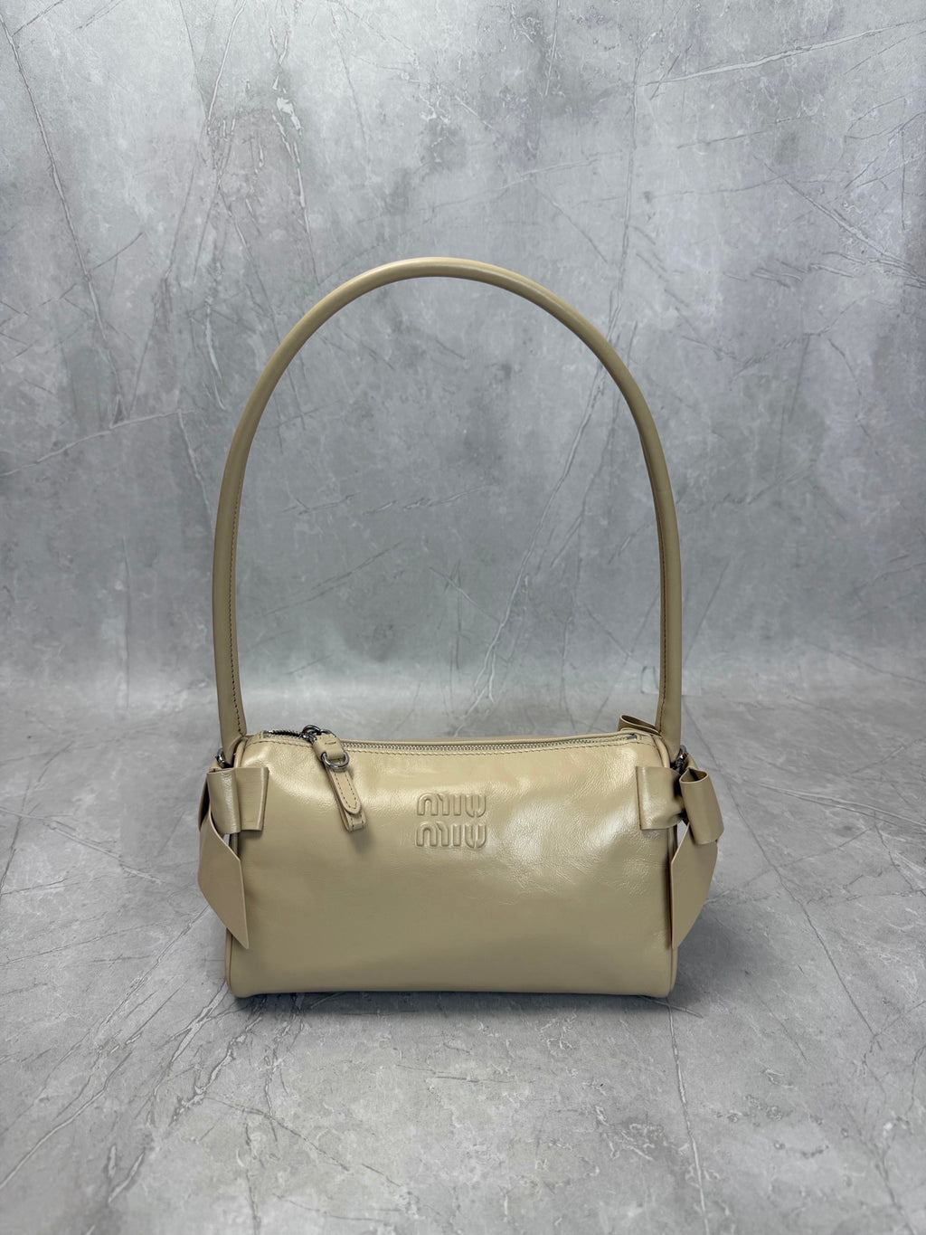 Vintage Shoulder Bag - View 1
