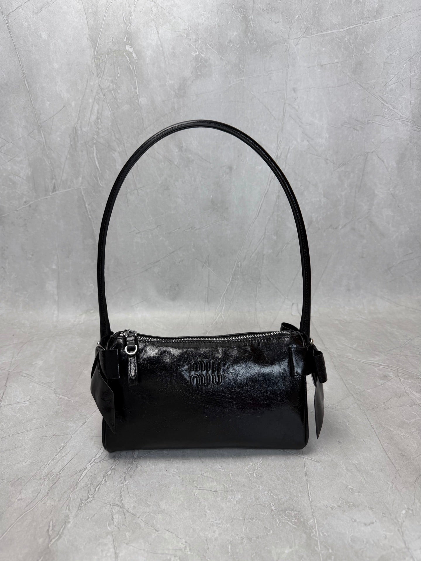 Vintage Shoulder Bag - View 1