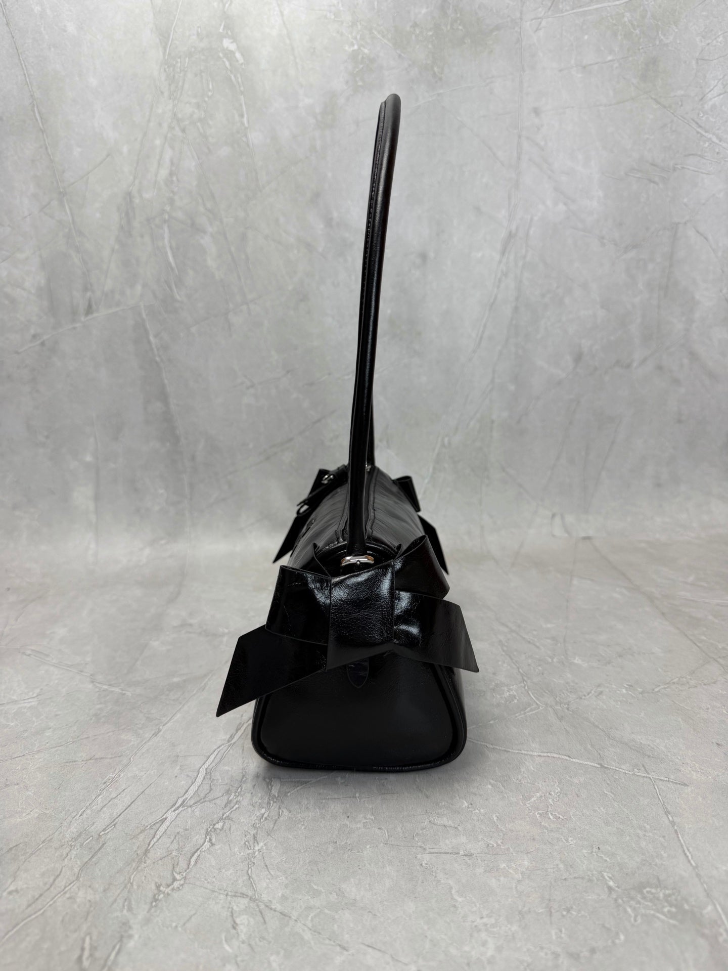 Vintage Shoulder Bag - View 3