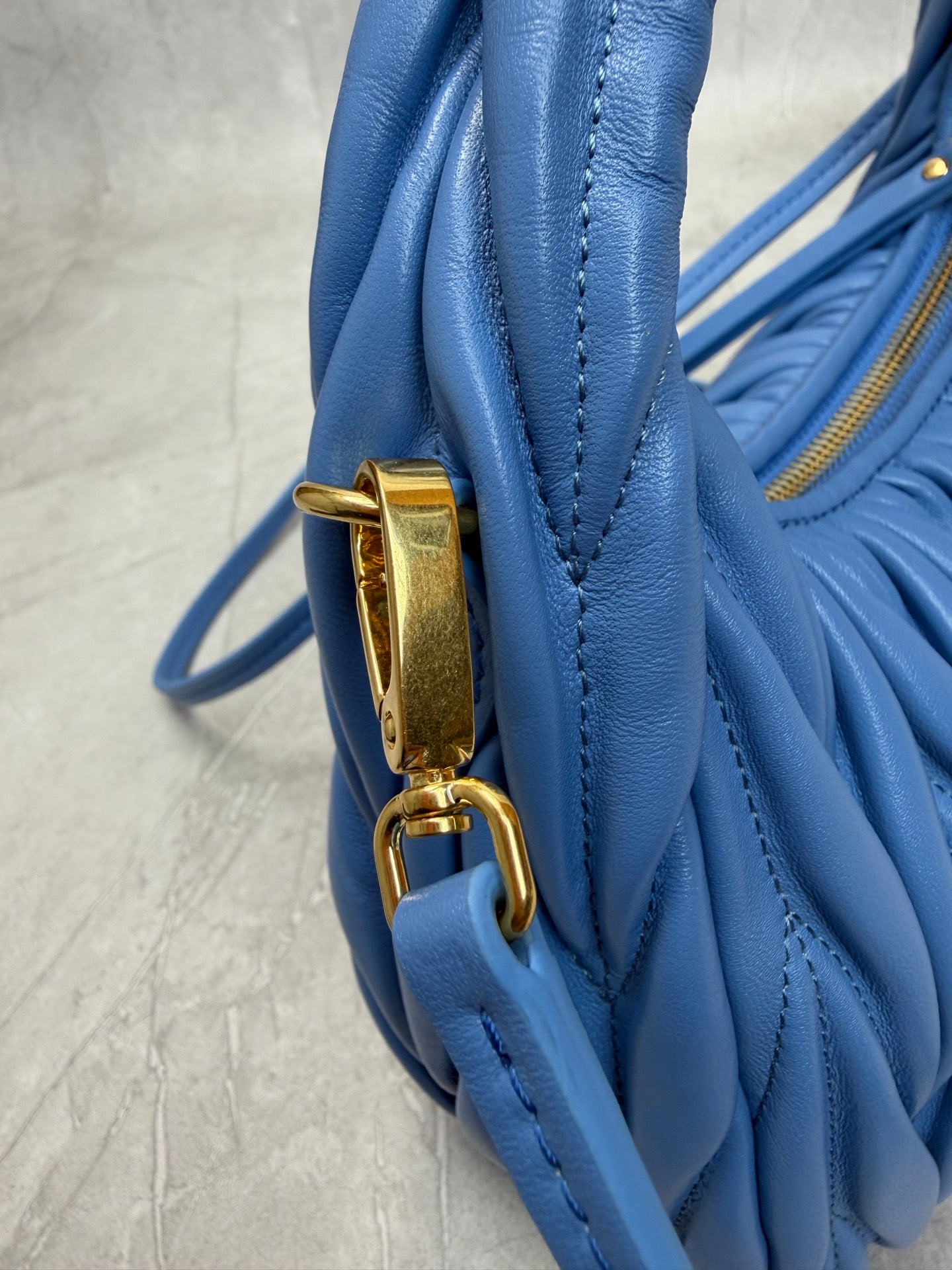 Matelassé Shoulder Bag - View 7
